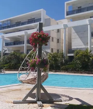 Garden And Pool At Royal Park Eilat Apartment Exterior photo